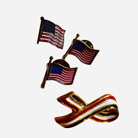 Other - USA American Flag Patriotic Lapel Pin Lot Of 4